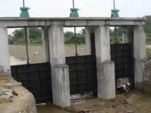 DN300鑄鐵圓閘門(mén)：鄉(xiāng)村飲水工程的鑲銅密封現(xiàn)貨案例