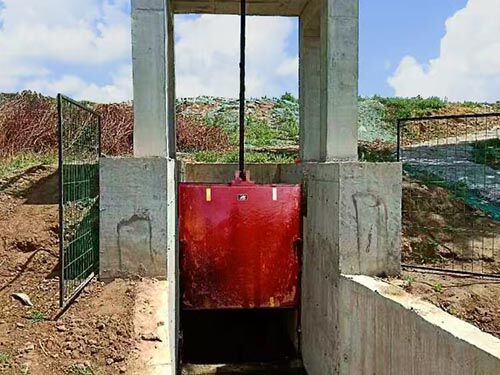 鑄鐵鑲銅方閘門(mén) 方形結(jié)構(gòu) 鑲銅止水 工業(yè)級(jí)品質(zhì) 規(guī)格可定制實(shí)物圖