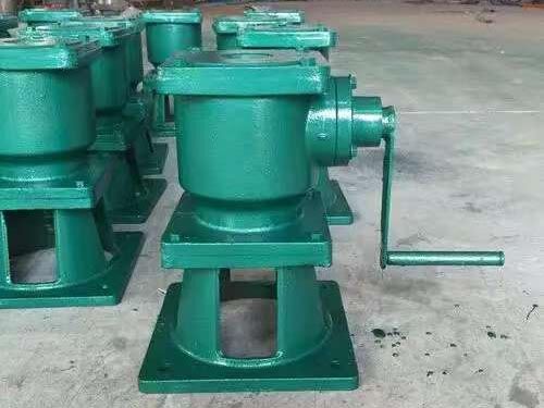 小型水閘手動啟閉機(jī) 小巧便捷 手動操作 小型水閘 應(yīng)急適用整體外觀 | 手動驅(qū)動 | 水利設(shè)備整體結(jié)構(gòu)展示