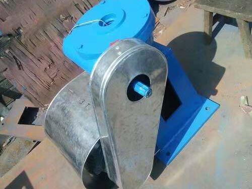 10噸螺桿啟閉機(jī) 10噸承重 強(qiáng)度高 大型閘門(mén) 水利工程配套整體外觀 | 通用型結(jié)構(gòu) | 閘門(mén)整體結(jié)構(gòu)展示