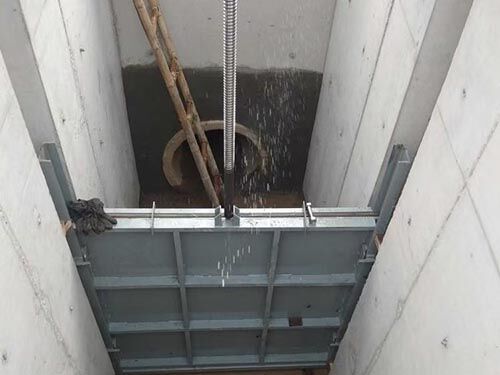 機(jī)閘一體式鑄鐵閘門(mén) 集成設(shè)計(jì) 啟閉一體 操作便捷 支持直供｜一線(xiàn)實(shí)操優(yōu)選方案，適配中小型水利樞紐**運(yùn)維產(chǎn)品實(shí)物圖